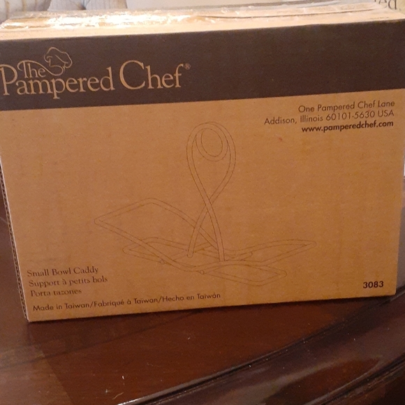 Pampered Chef Other - Pampeted Chef Small Bowl Caddy